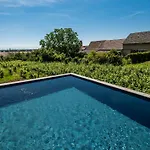 Vignoble Hotel, 4*