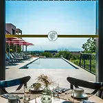 Vignoble Hotel,