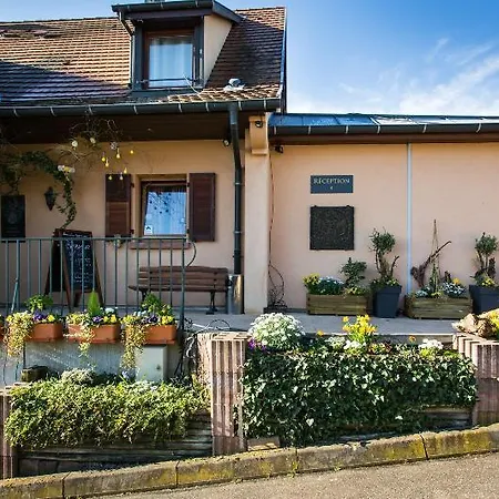 فندق Vignoble Hotel, 4*