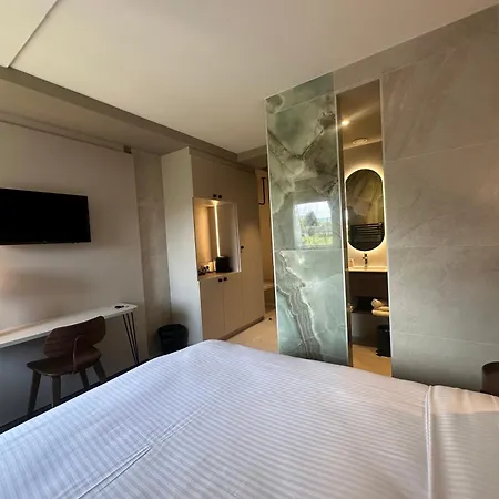 ホテル Vignoble Hotel, 4*