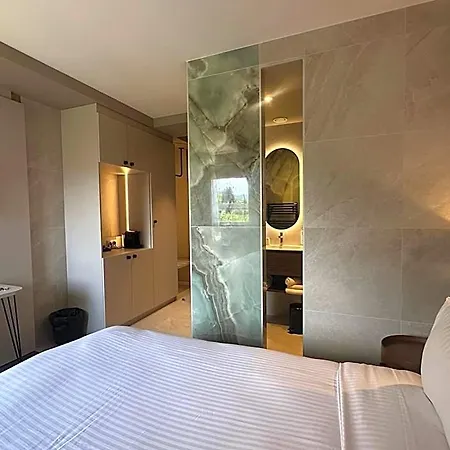 Vignoble Hotel, Hotel