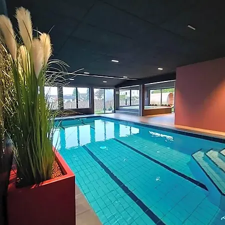 Vignoble Hotel, 4* إِجويشا